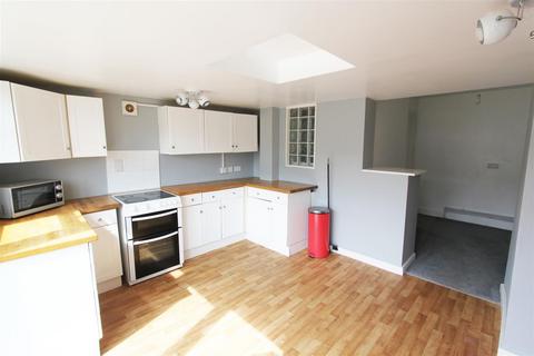 2 bedroom flat for sale, Gardner Road, Brighton BN41