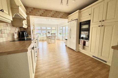 4 bedroom detached house for sale, Twyni Teg, Killay, Swansea