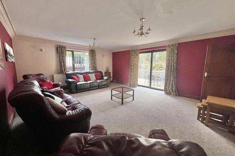 4 bedroom detached house for sale, Cwmbach Road, Swansea