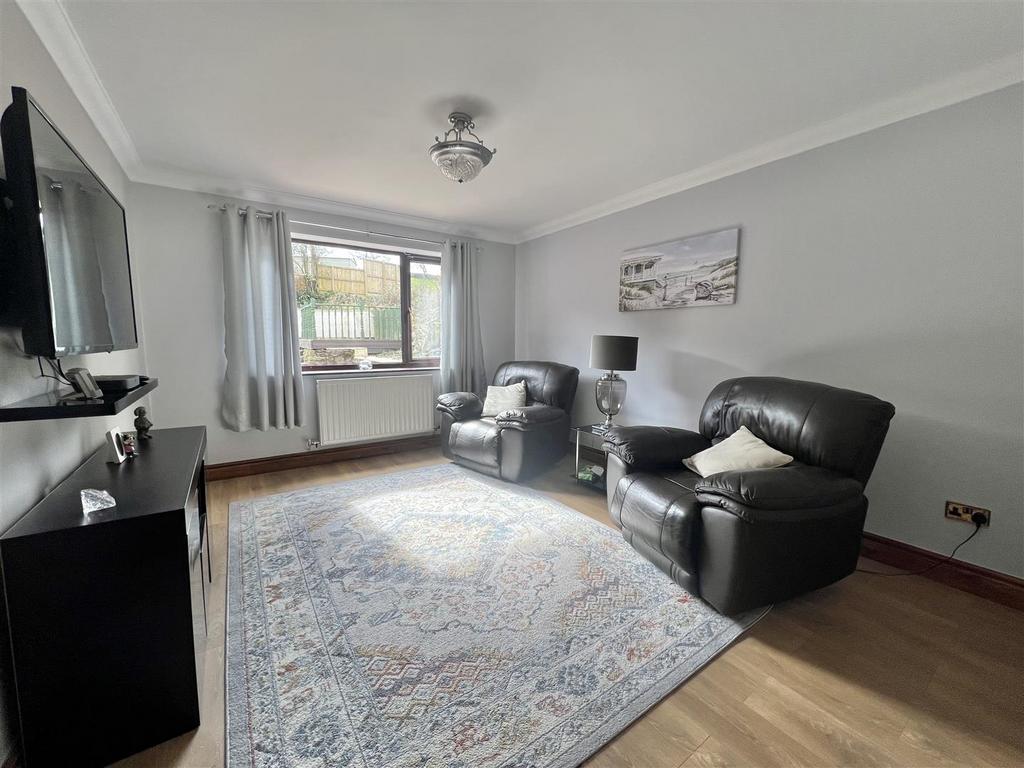 Cwmbach Road, Swansea 4 bed detached house for sale £400,000