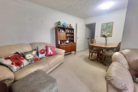 1 bedroom retirement property for sale, Maxime Court  Gower Road, Sketty, Swansea