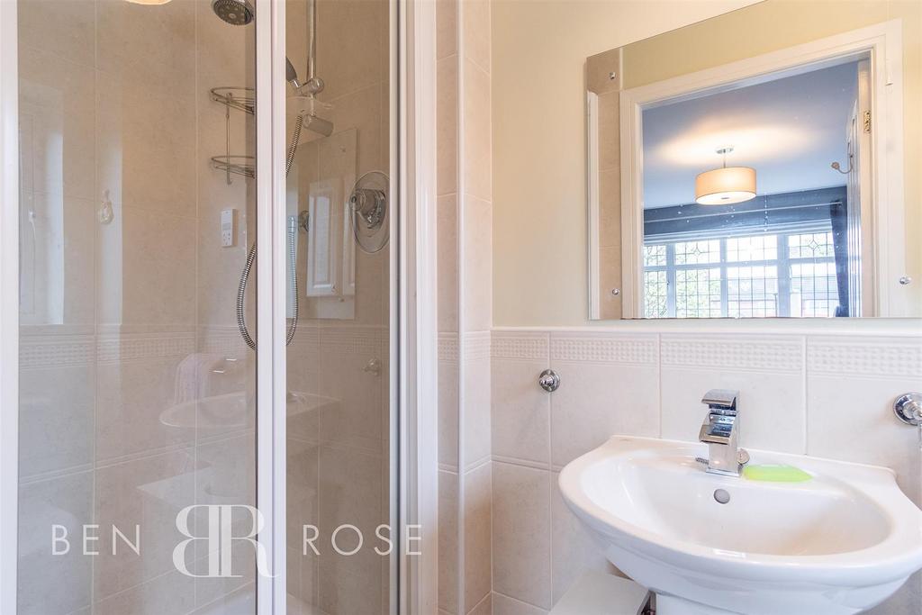 Master Ensuite