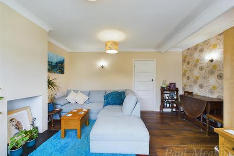 3 bedroom semi-detached house for sale, Wolsey Crescent, New Addington, Croydon
