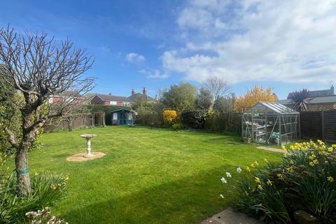 5 Crossfield Way, Kirby Cross, Frinton-on-sea, CO13 0LL