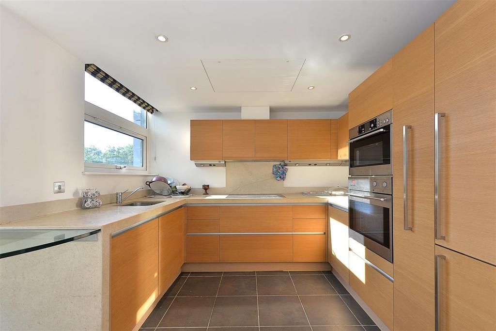 19 Eustace, 372 Queenstown Road, SW11 8 NT-11.JPG