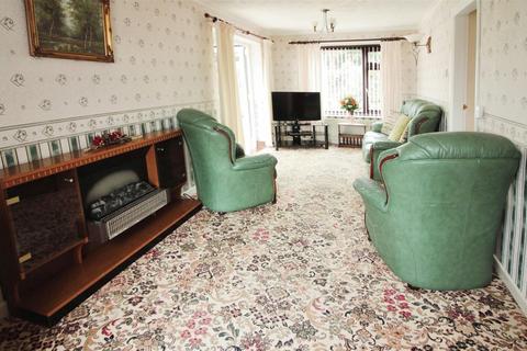 2 bedroom detached bungalow for sale, Carr Lane, Wakefield WF3