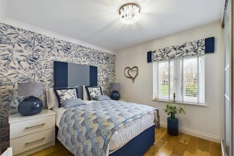 2 bedroom bungalow for sale - Walton Park, North Shields