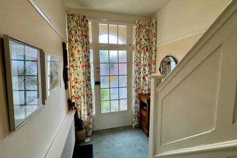 3 bedroom semi-detached house for sale - Farndale Crescent, Darlington