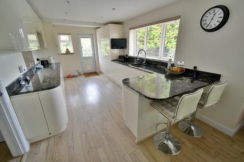 4 bedroom detached house for sale, Ridgeway, West Parley, Ferndown, BH22