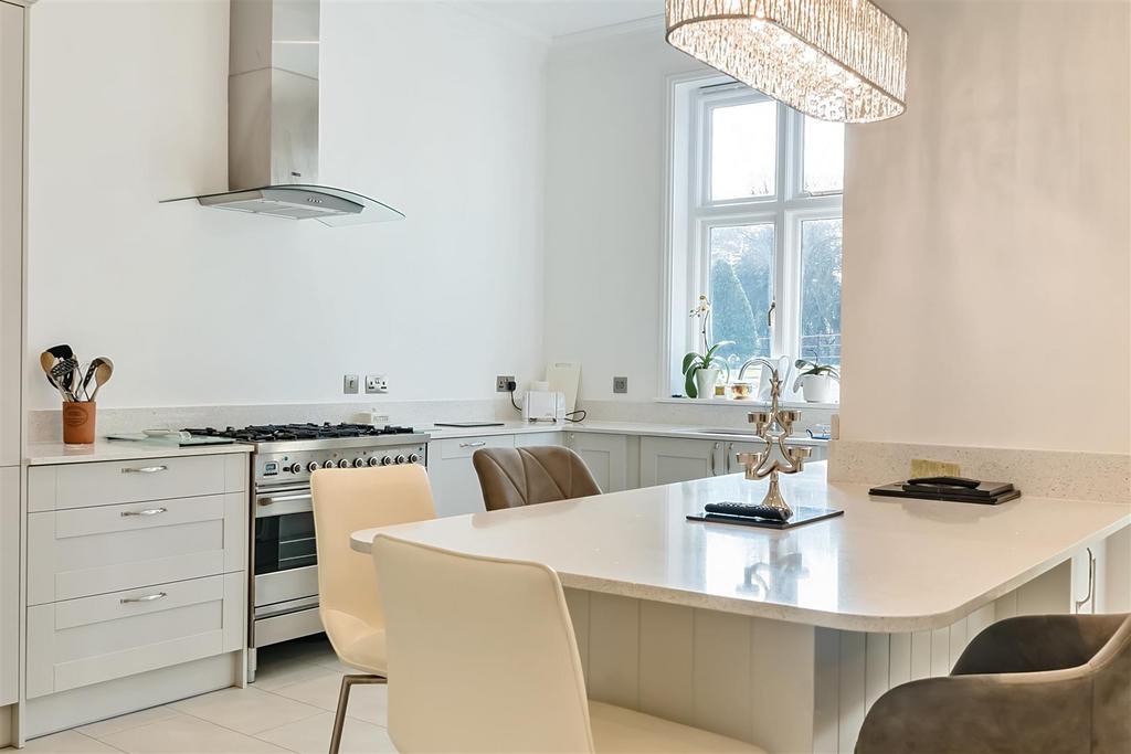 Kitchen/Breakfast Room