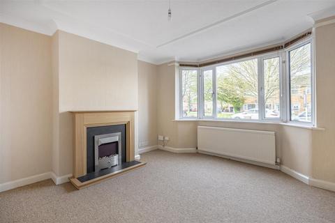 64 Broadway, York, YO10 4JX