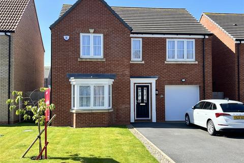 4 bedroom detached house for sale, Ouzel Grove, Eastfield, Scarborough