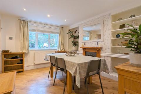 5 bedroom end of terrace house for sale, North Malvern Road, Malvern
