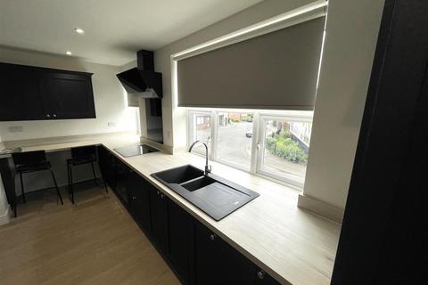 1 bedroom apartment to rent, Newport Street, Old Town, Swindon
