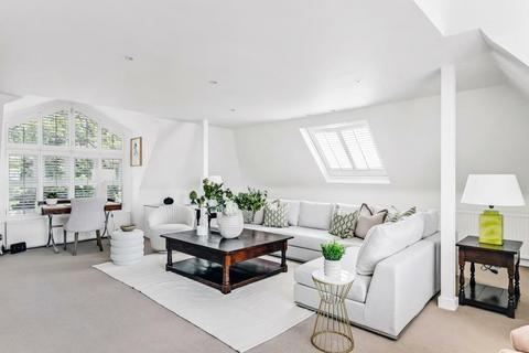 3 bedroom apartment for sale - West Heath Road, Hampstead, NW3
