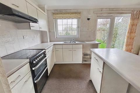 3 Carne View Road, Probus, Truro, TR2 4HZ