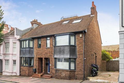 4 bedroom house for sale - Egremont Place, Brighton