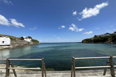 4 bedroom detached house for sale, Lower Well Park, Mevagissey