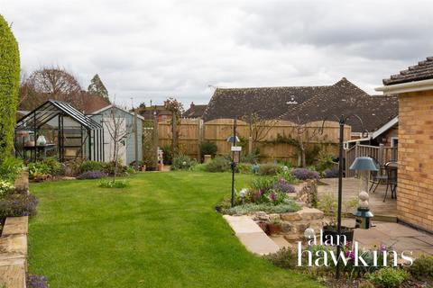 2 bedroom detached bungalow for sale, Miltons Way, Royal Wootton Bassett SN4 7