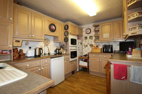 3 bedroom detached house for sale, Parsonage Chase, Minster On Sea, Sheerness