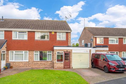 7 Alcocks Road, Alcester, B49 6RE