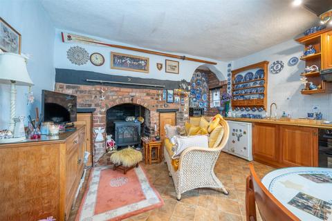 undefined, Henley Street, Alcester B49