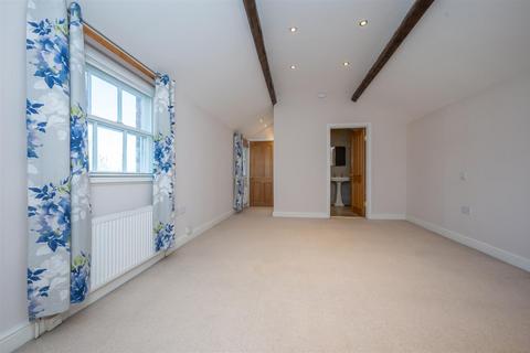 20 Evesham Street, Alcester, B49 5DW