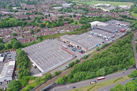 Industrial unit to rent - Dunstall Hill Estate, Wolverhampton WV6