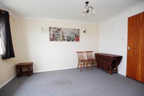 1 bedroom maisonette to rent - Longstock Court, Swindon SN5