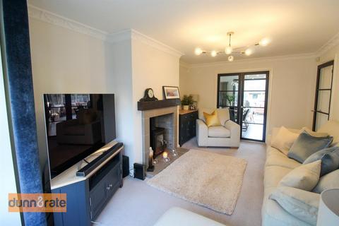 10 Cedartree Grove, Stoke-on-trent, ST1 6SY