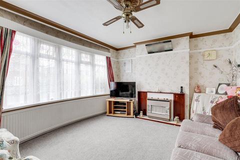 4 bedroom detached house for sale, Chalfont Drive, Aspley NG8
