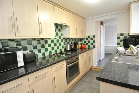 3 bedroom terraced house for sale, St. Judes Road, Englefield Green TW20
