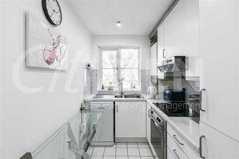 2 bedroom flat to rent, Brompton Park Crescent, London SW6