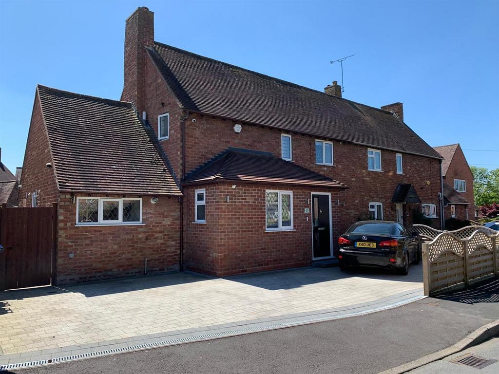 Meadow Road, HenleyInArden B95 3 bed semidetached house for sale £
