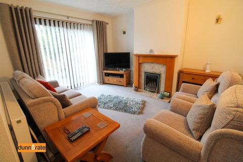 3 bedroom semi-detached house for sale - Wilding Road, Stoke-On-Trent ST6