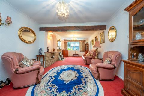 9 Brook End Drive, Henley-in-arden, B95 5JA