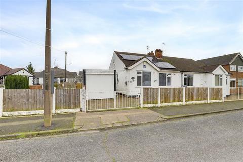 2 bedroom semi-detached bungalow for sale - Wyvern Avenue, Long Eaton NG10