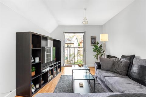 2 bedroom apartment for sale, 119 Croydon Road, Caterham CR3