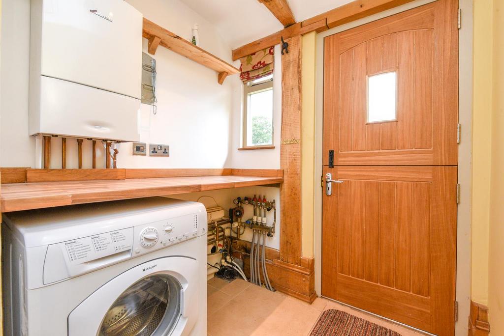 Utility Room (Shepherds Barn)