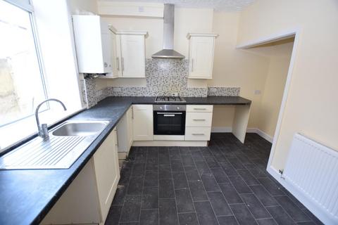 2 bedroom terraced house to rent, Ivy Street, Burnley