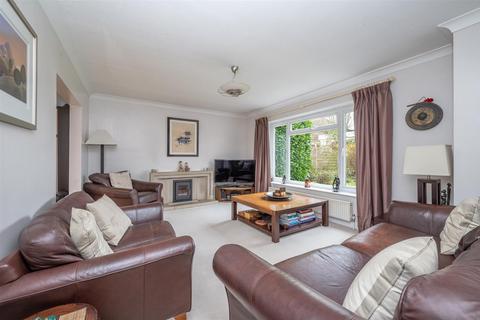 5 bedroom detached house for sale, Trevelyan Close, Claverdon Warwick CV35