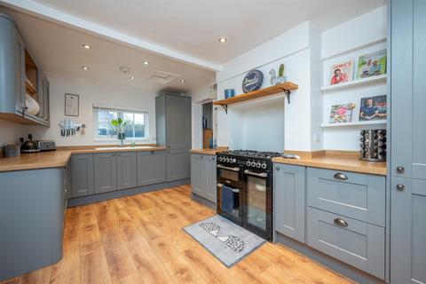 21 Arden Road, Henley-in-arden, B95 5LF