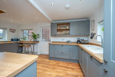 21 Arden Road, Henley-in-arden, B95 5LF
