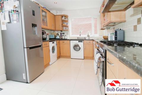 3 Alder Close, Kidsgrove, Stoke-on-trent, ST7 4TE