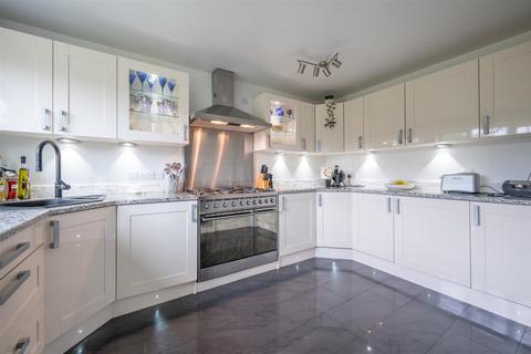 4 bedroom detached house for sale - Harvington Drive, Solihull B90