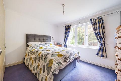 2 bedroom apartment to rent, Cadogan Court, Camberley GU15