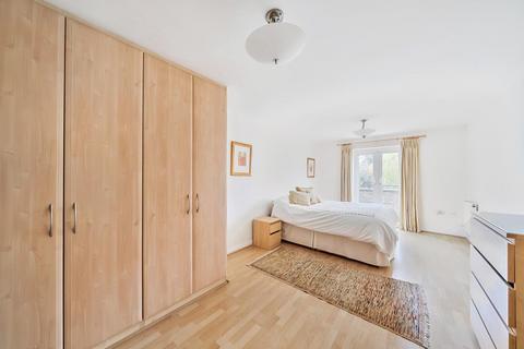 Flat 2, Pond House Lady Aylesford Avenue, Stanmore, HA7 4FQ