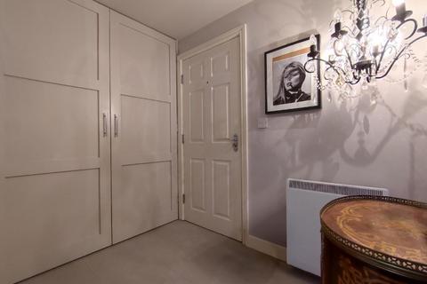 2 bedroom apartment to rent - Welman Way, Altrincham