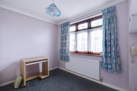138 Briscoe Road, Rainham, RM13 9QQ