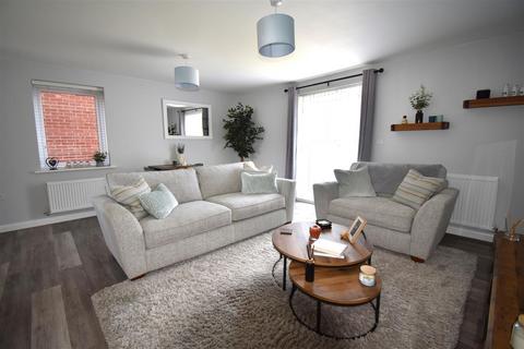 2 bedroom apartment for sale - Apollo Avenue, Fairfields, Milton Keynes